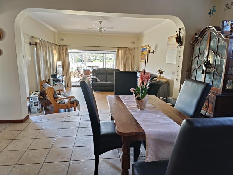 4 Bedroom Property for Sale in Door De Kraal Western Cape